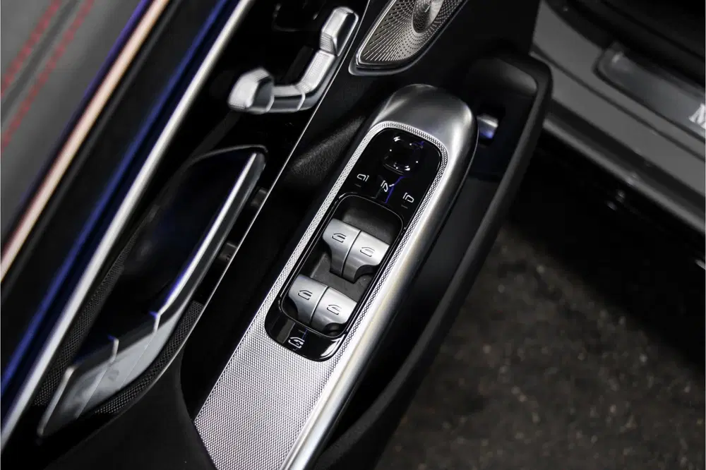 Mercedes-Benz EQE 350 AMG Night Edition 89 kWh uit 2024, foto 14
