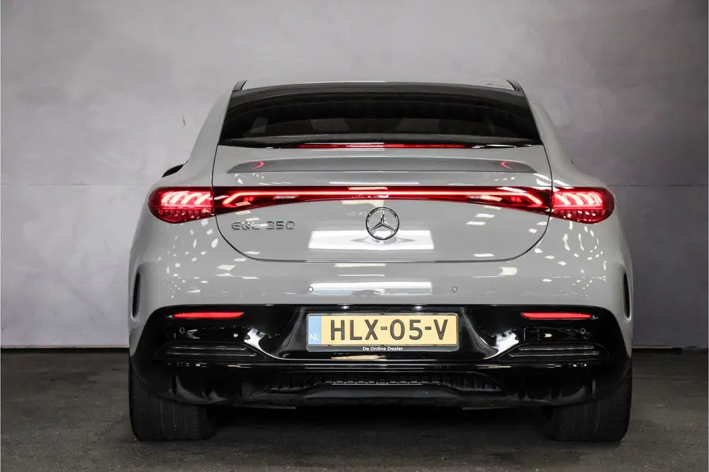 Mercedes-Benz EQE 350 AMG Night Edition 89 kWh uit 2024, foto 5