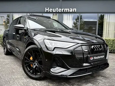 Audi e-tron 55 quattro S Line Black Edition uit 2023