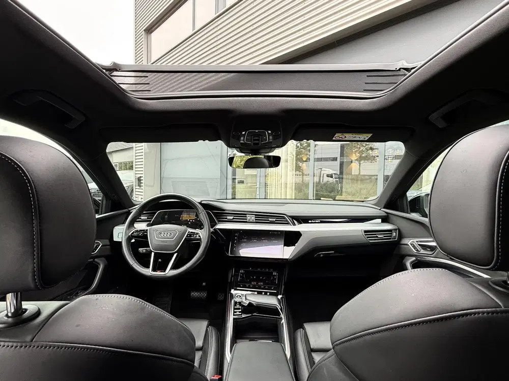Audi e-tron 55 quattro S Line Black Edition uit 2023, foto 19