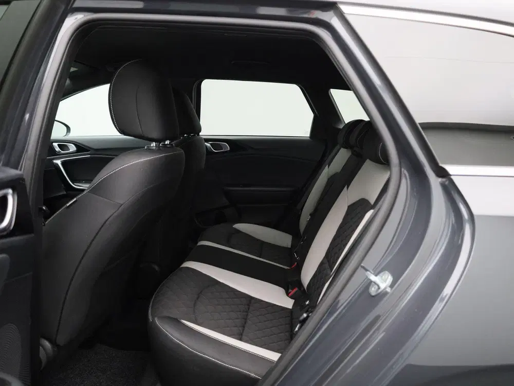 Kia Ceed 1.0 T-GDi GT-Line Business Edition uit 2022, foto 10