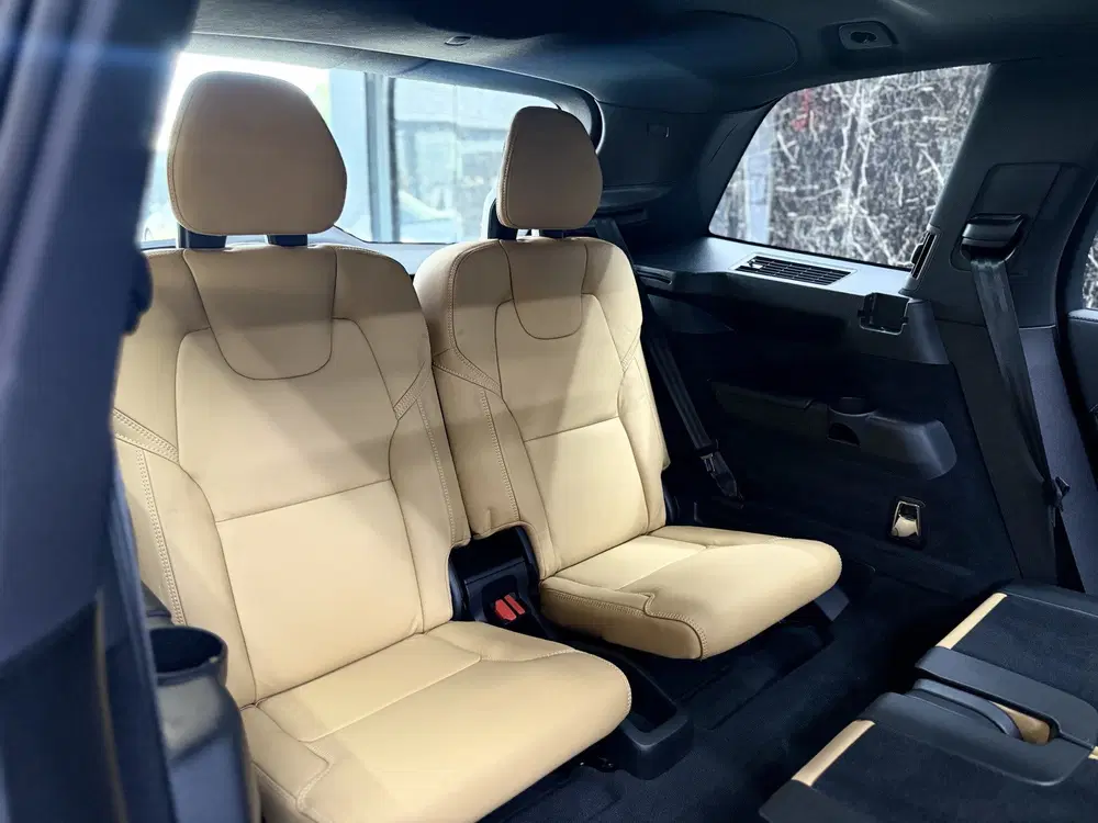 Volvo XC90 2.0 B6 AWD R-Design uit 2021, foto 11