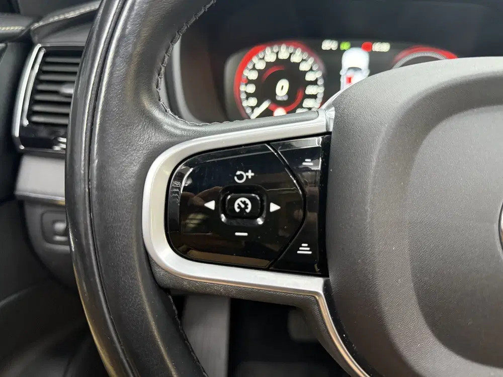 Volvo XC90 2.0 B6 AWD R-Design uit 2021, foto 13