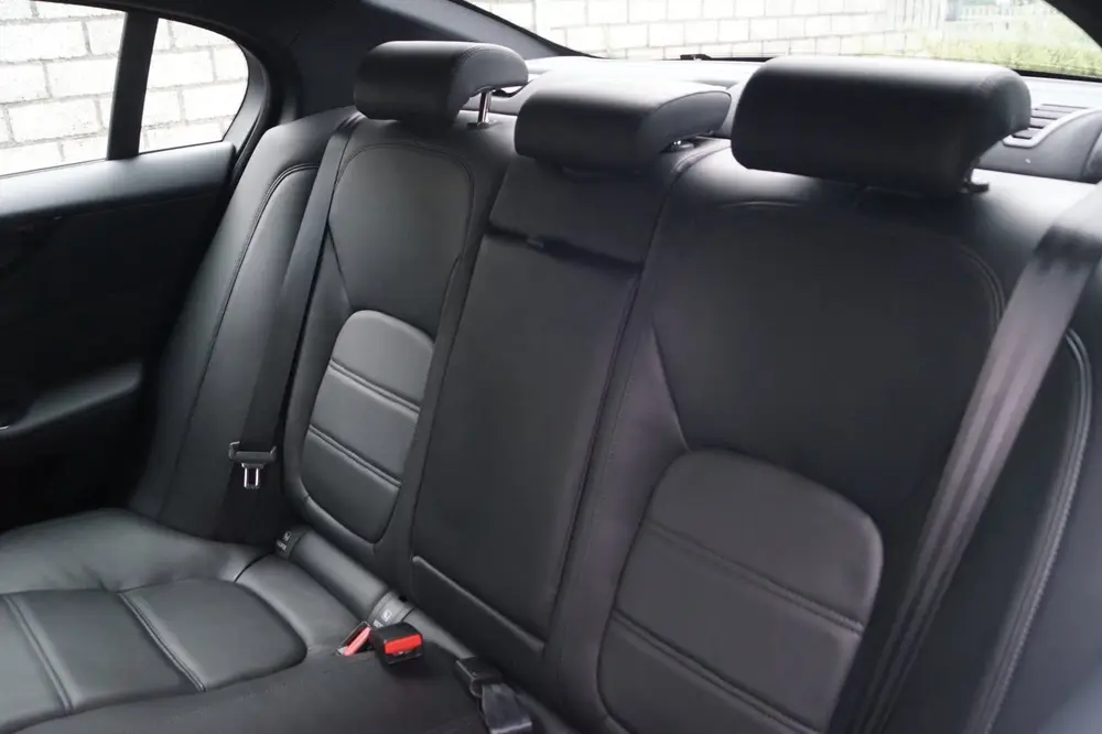 Jaguar XE 2.0 P250 R-Dynamic SE Autom Leder Sportst Stoel/St uit 2021, foto 6