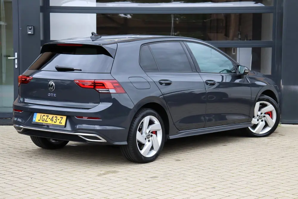 Volkswagen Golf 1.4 eHybrid GTE | Camera | Stoel/Stuur Verwa uit 2020, foto 2