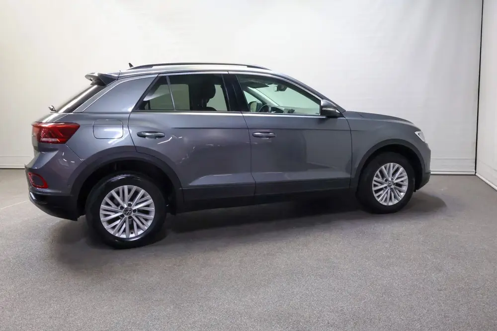 Volkswagen T-Roc 1.0 TSI Life uit 2022, foto 12