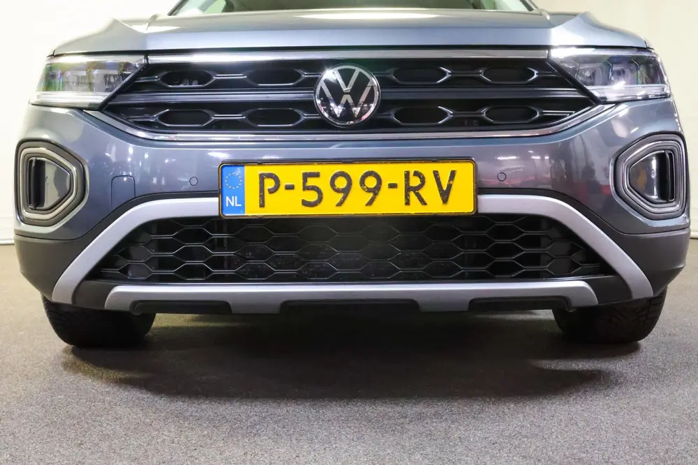 Volkswagen T-Roc 1.0 TSI Life uit 2022, foto 15