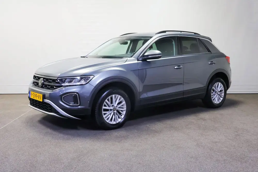 Volkswagen T-Roc 1.0 TSI Life uit 2022, foto 17