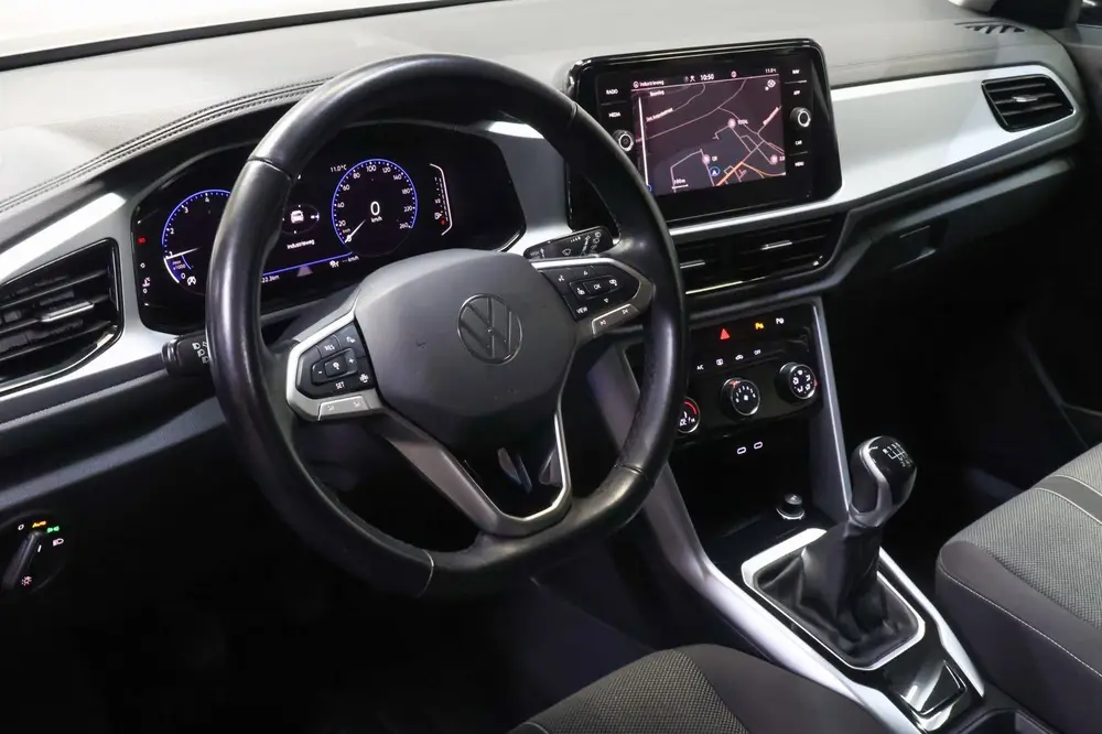 Volkswagen T-Roc 1.0 TSI Life uit 2022, foto 2