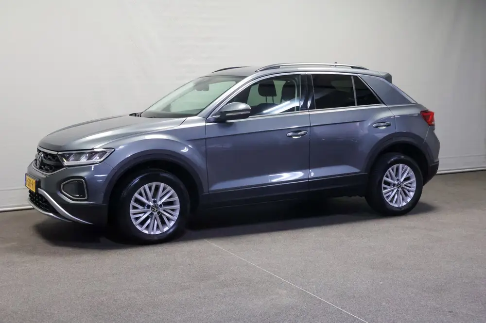 Volkswagen T-Roc 1.0 TSI Life uit 2022, foto 4