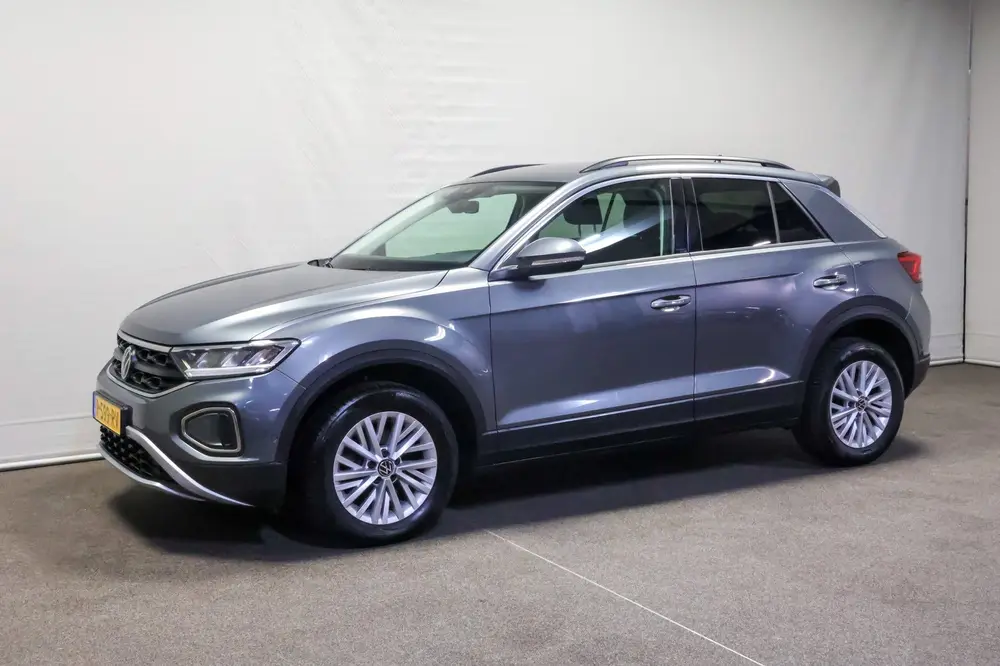 Volkswagen T-Roc 1.0 TSI Life uit 2022, foto 5
