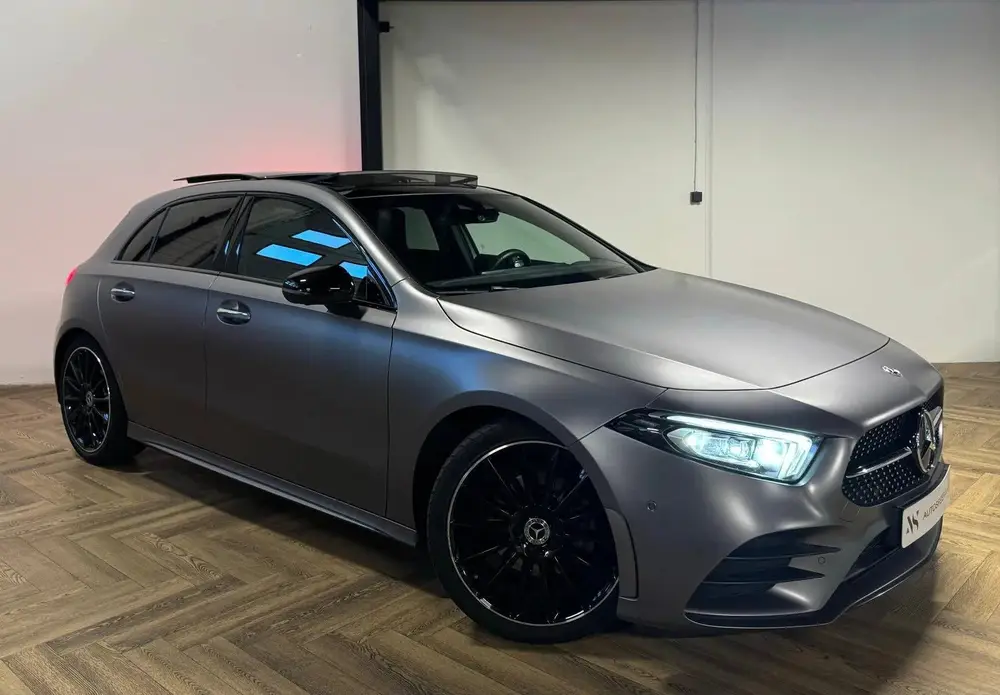 Mercedes-Benz A-Klasse 180 AMG Line PANO MEMORY VOL uit 2020, foto 8