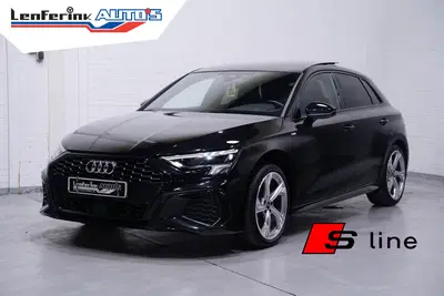 Audi A3 35 TFSI S Line Panoramadak Apple Carplay N uit 2021