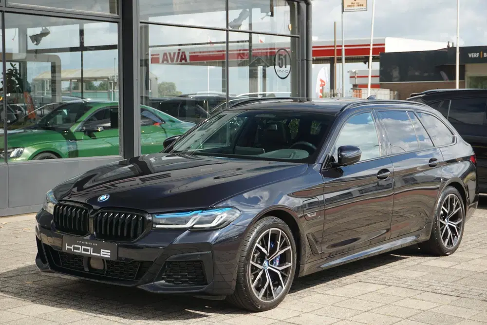 BMW 5-serie 530e High Executive uit 2022