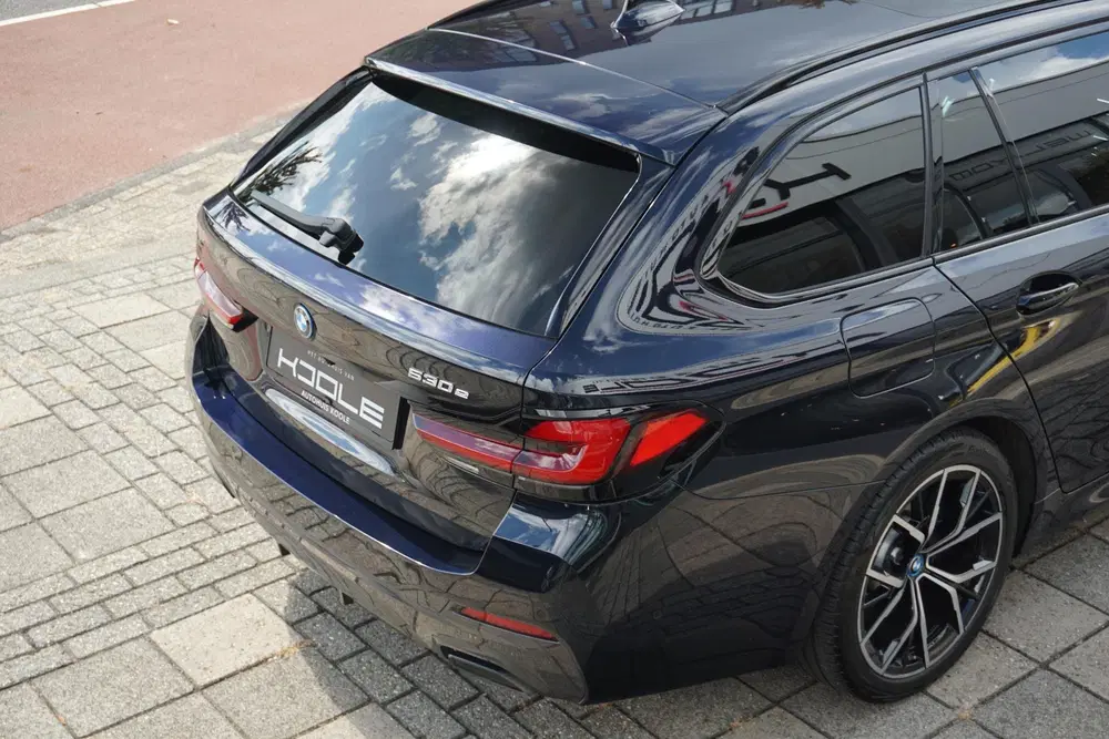BMW 5-serie 530e High Executive uit 2022, foto 10