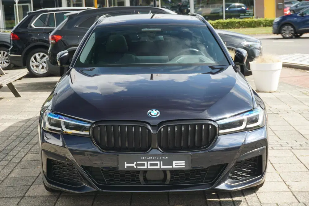 BMW 5-serie 530e High Executive uit 2022, foto 6