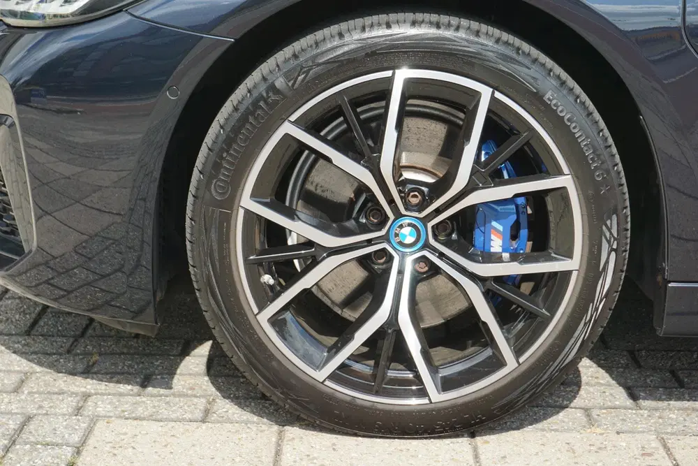 BMW 5-serie 530e High Executive uit 2022, foto 8
