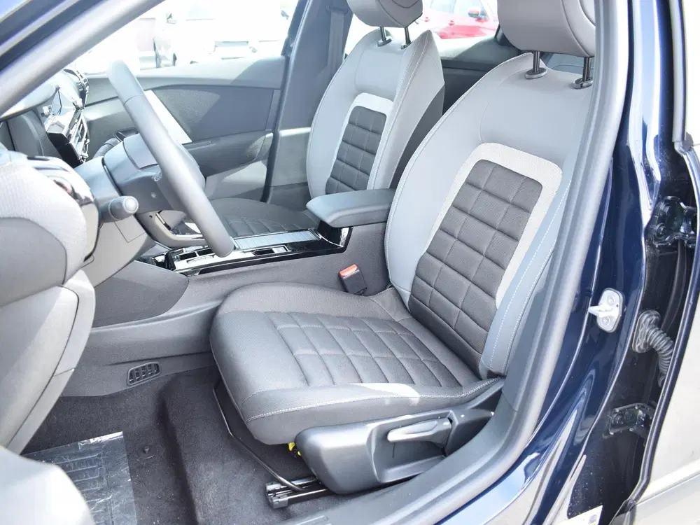 Citroën C4 Citroen Ë-C4 Business 156pk Extended range uit 2025, foto 11