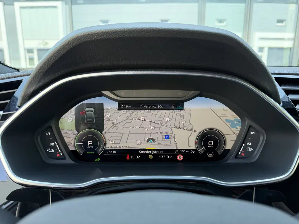 Audi Q3 45 TFSI e S-LINE Matrix uit 2022, foto 10