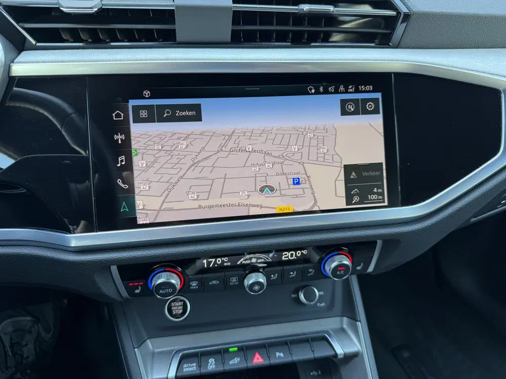 Audi Q3 45 TFSI e S-LINE Matrix uit 2022, foto 15