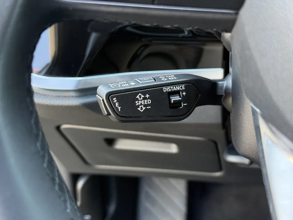 Audi Q3 45 TFSI e S-LINE Matrix uit 2022, foto 9