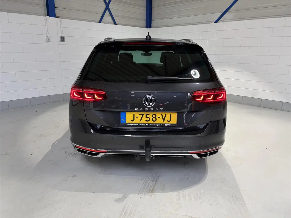 VOLKSWAGEN Passat Variant 1.5 TSI 150pk ACT Highline Busines uit 2020, foto 8