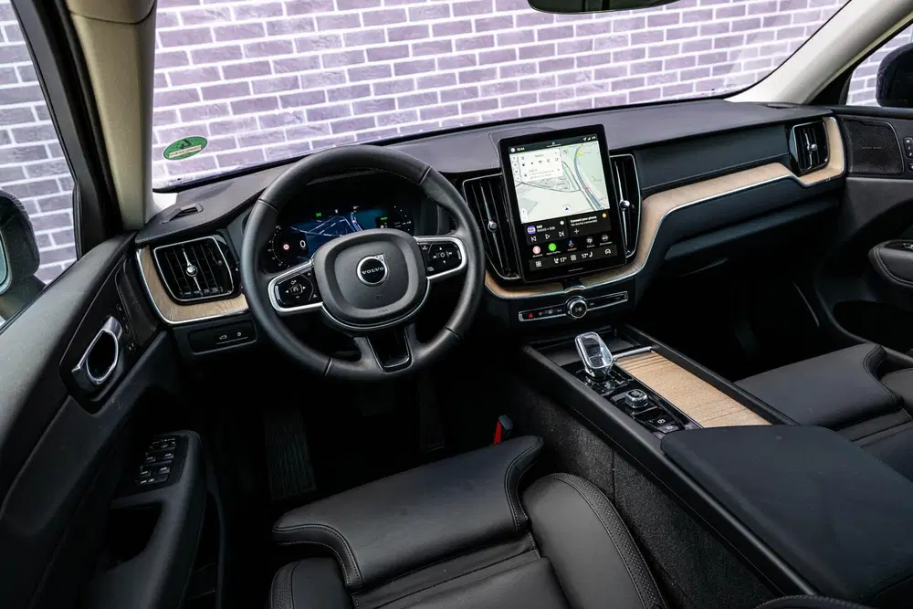 Volvo XC60 T6 350 pk Plug-in hybrid AWD Ultra Dark uit 2026, foto 10