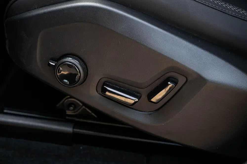 Volvo XC60 T6 350 pk Plug-in hybrid AWD Ultra Dark uit 2026, foto 7