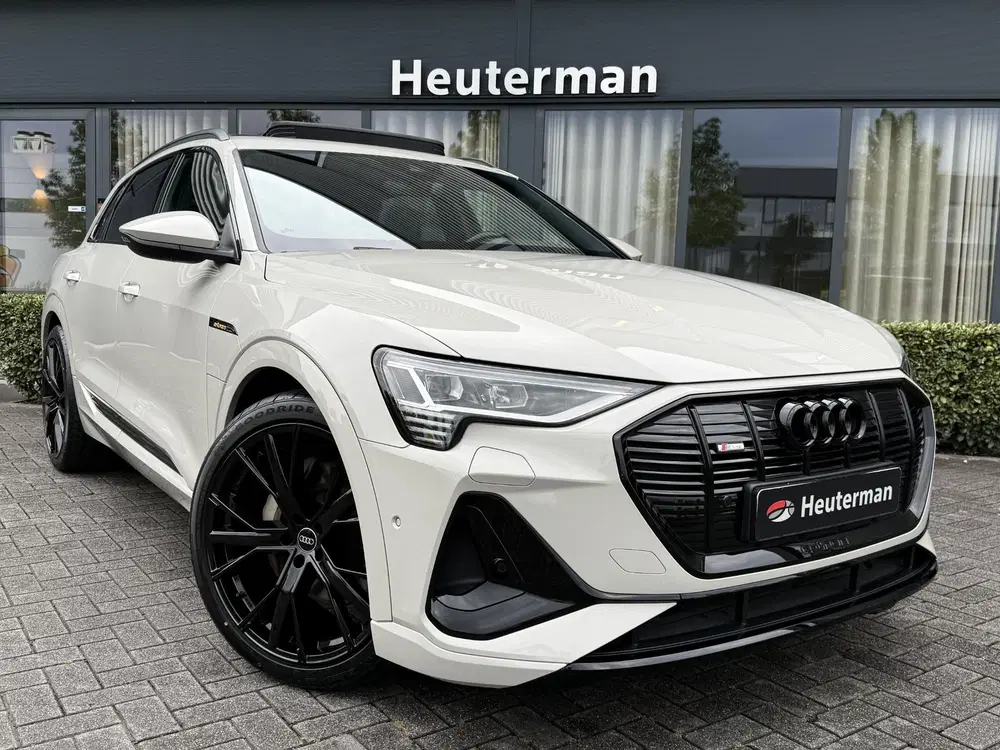 Audi e-tron 50 Quattro S line Black Edition uit 2022