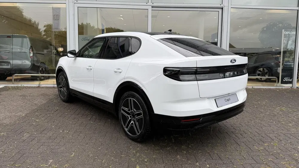 Ford Capri Premium Extended Range RWD 77 kWh Panorama uit 2025, foto 3