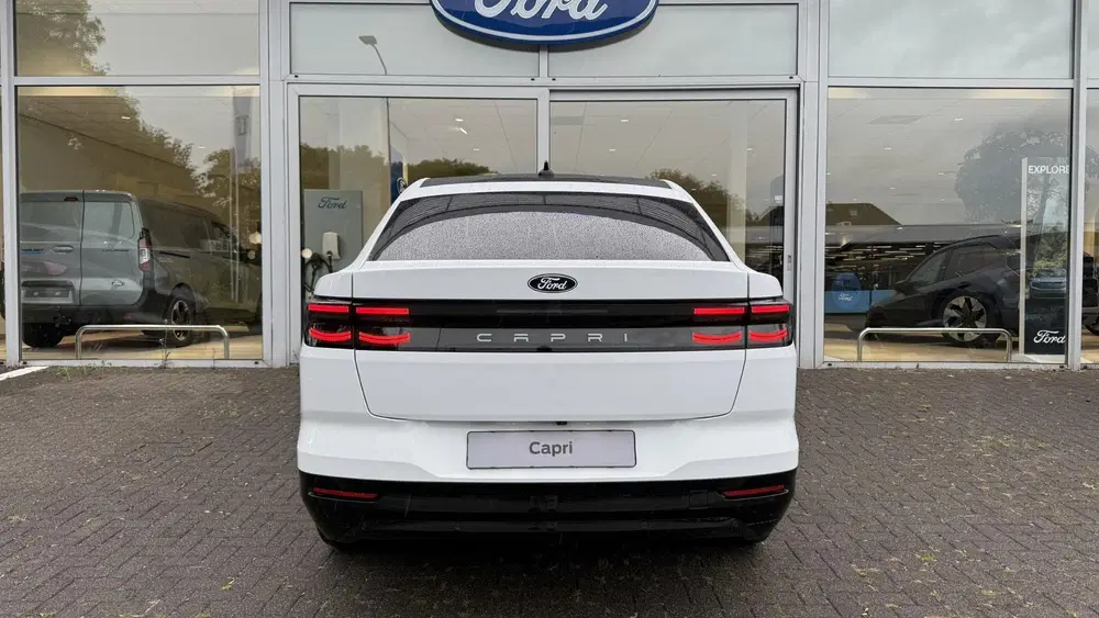 Ford Capri Premium Extended Range RWD 77 kWh Panorama uit 2025, foto 4
