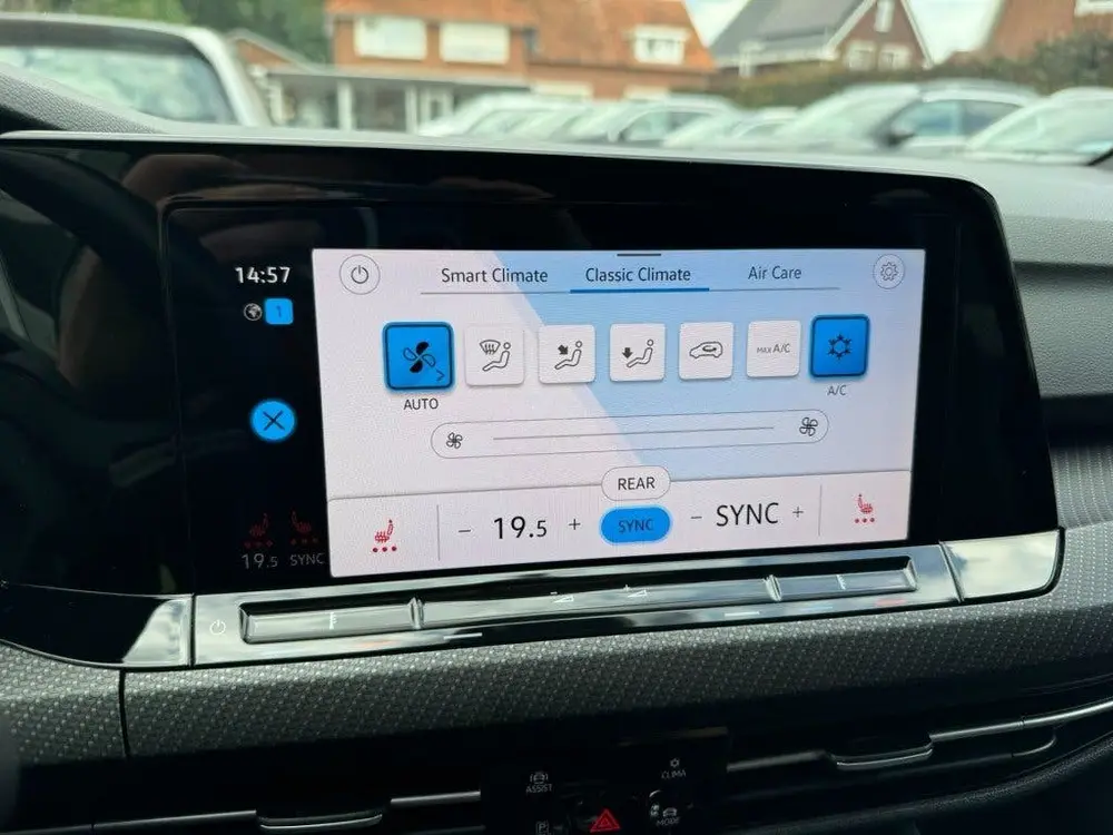 Volkswagen GOLF 1.5 eTSI 150PK DSG R-Line Camera ACC IQ.Ligh uit 2020, foto 16