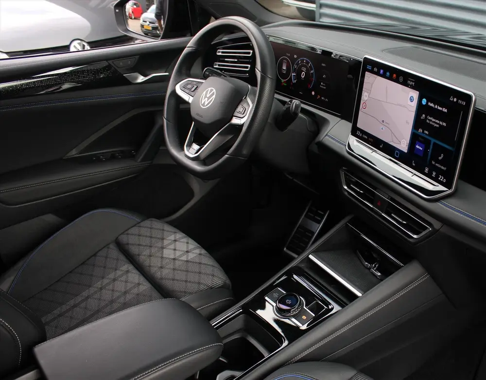 Volkswagen Tiguan 1.5 eTSI 150pk DSG R-Line Black Style uit 2024, foto 19