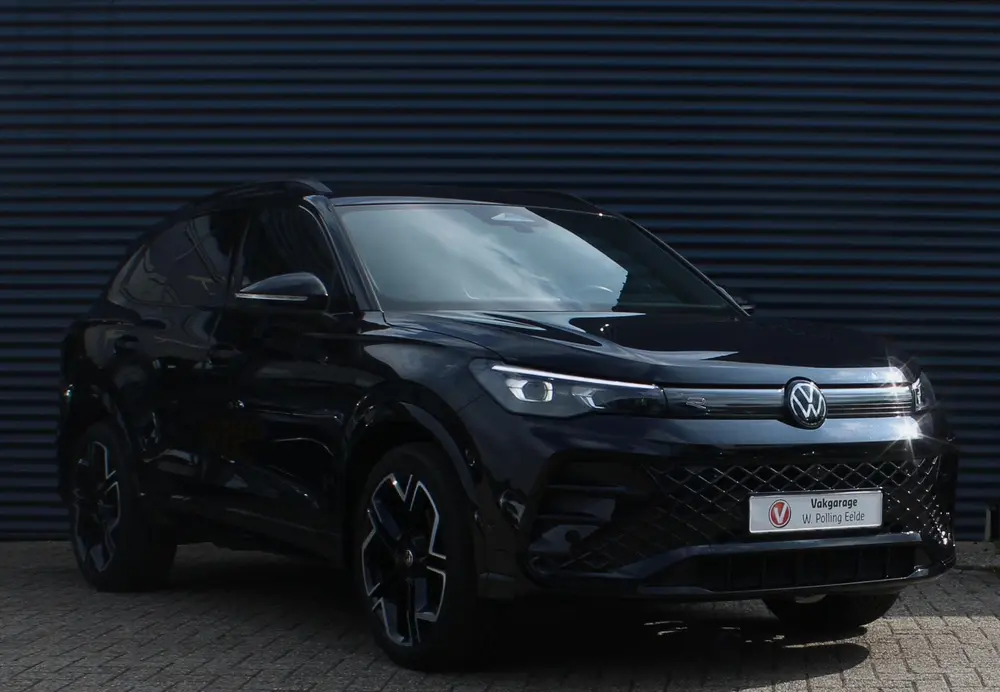 Volkswagen Tiguan 1.5 eTSI 150pk DSG R-Line Black Style uit 2024, foto 3