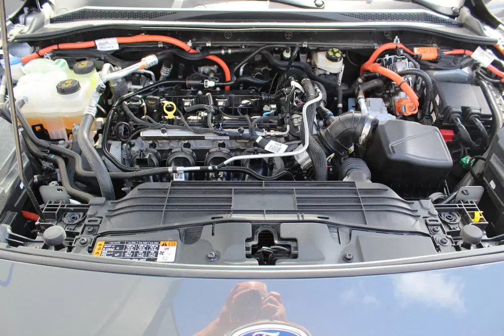 Ford Kuga 2.5-225pk Plug-in Hybrid ST-Line X. Hybrid uit 2023, foto 4