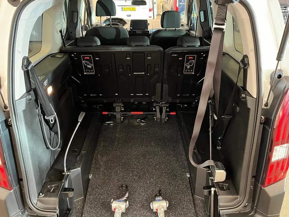 Peugeot Rifter L2 Rolstoelauto Automaat 5+1 uit 2022, foto 3