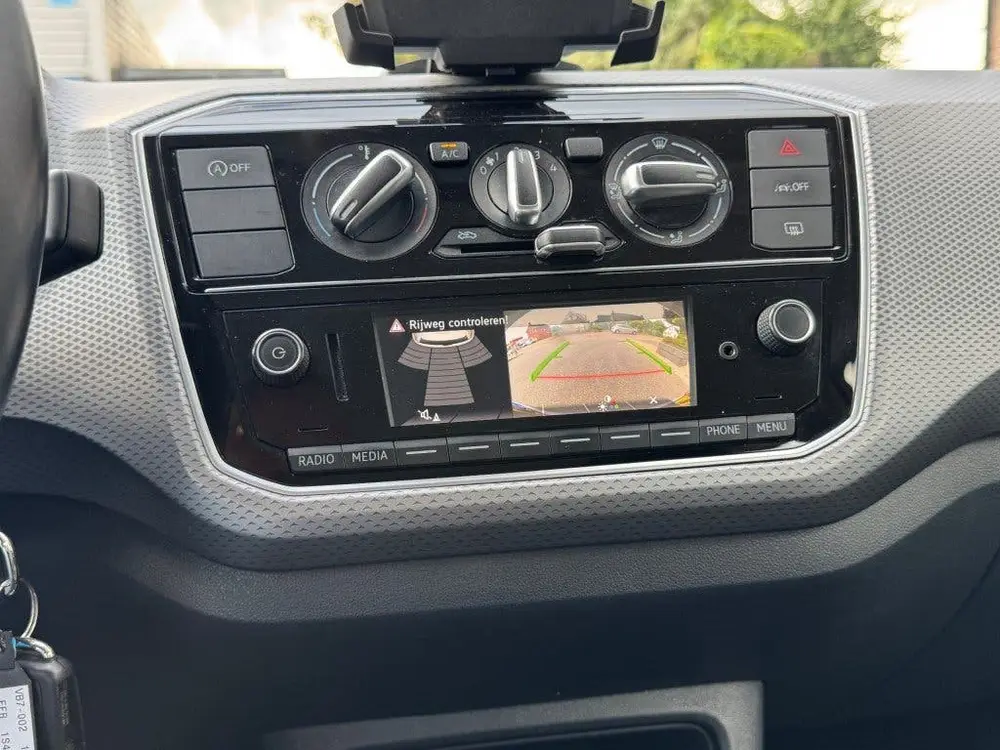 Volkswagen UP 1.0 Active 5-drs LM velgen PDC Camera Cruise c uit 2021, foto 14