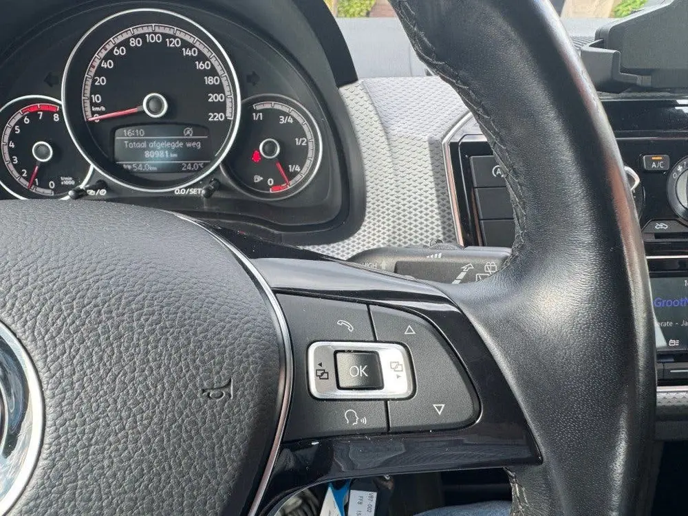 Volkswagen UP 1.0 Active 5-drs LM velgen PDC Camera Cruise c uit 2021, foto 18