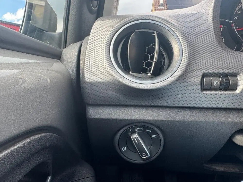 Volkswagen UP 1.0 Active 5-drs LM velgen PDC Camera Cruise c uit 2021, foto 20