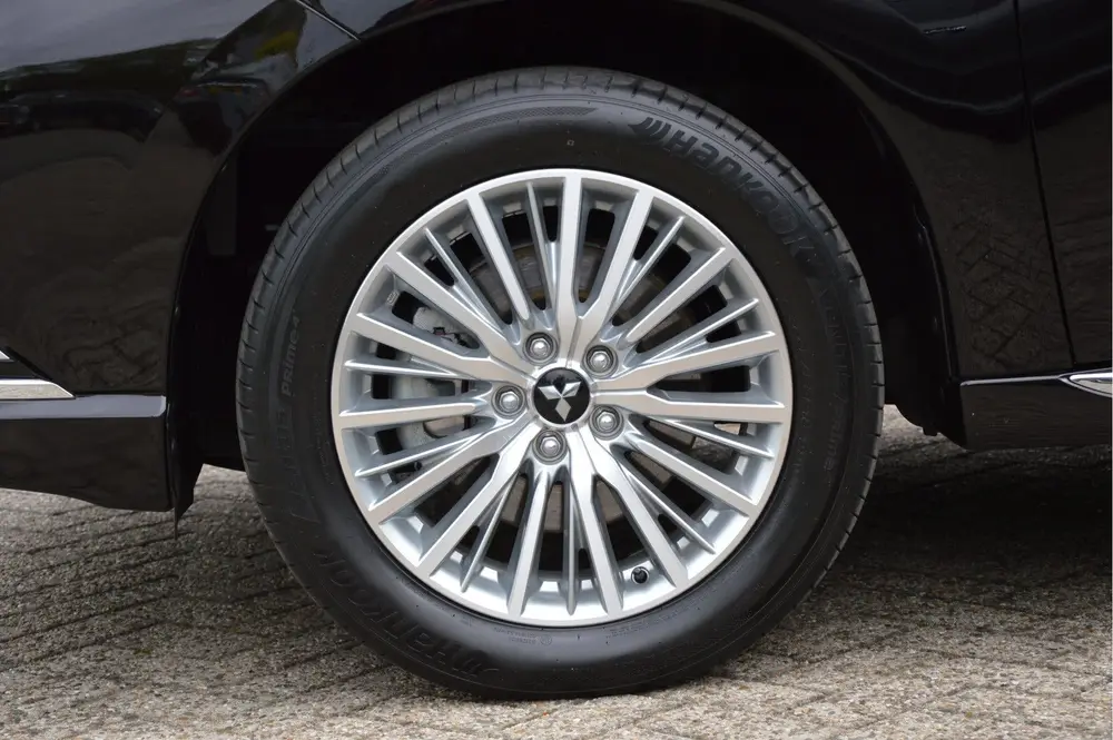 Mitsubishi Outlander 2.4 PHEV Instyle LED | CAMERA | CAR PLA uit 2019, foto 5