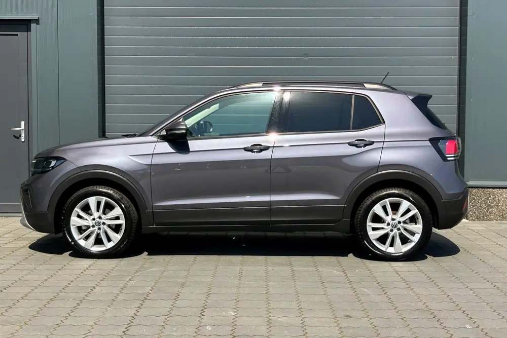 Volkswagen T-Cross 1.0 TSI Life Edition DSG CAMERA 17" VIRTU uit 2025, foto 3