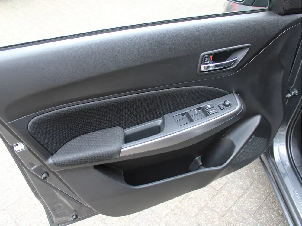 Suzuki Swift 1.2 Style Smart Hybrid NL uit 2023, foto 6