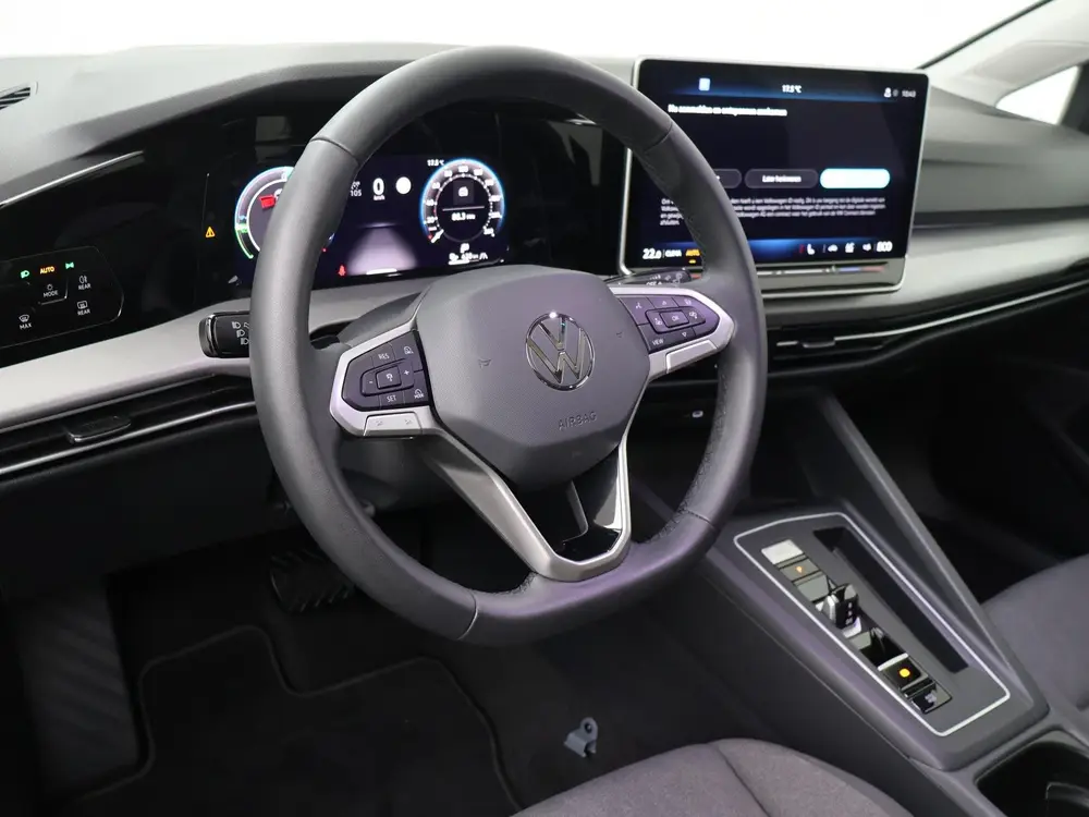 Volkswagen Golf 1.5 eHybrid Life Edition | 204 PK | SoH % | uit 2025, foto 6