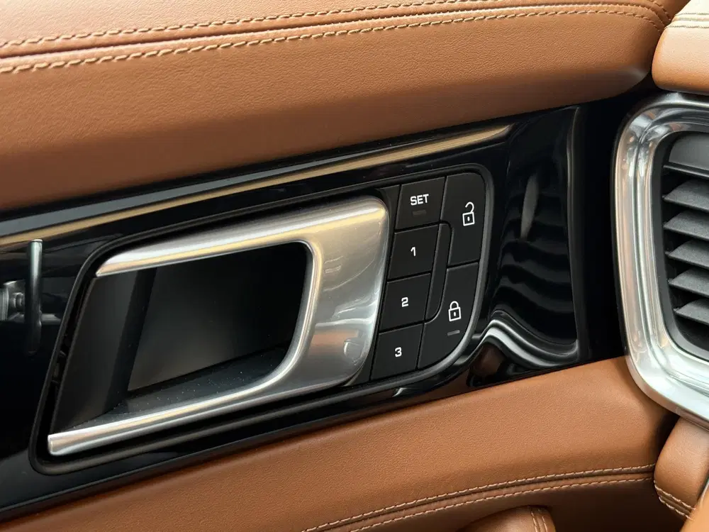 Porsche Panamera 2.9 4S E-Hybrid SPORTUITLAAT uit 2021, foto 20