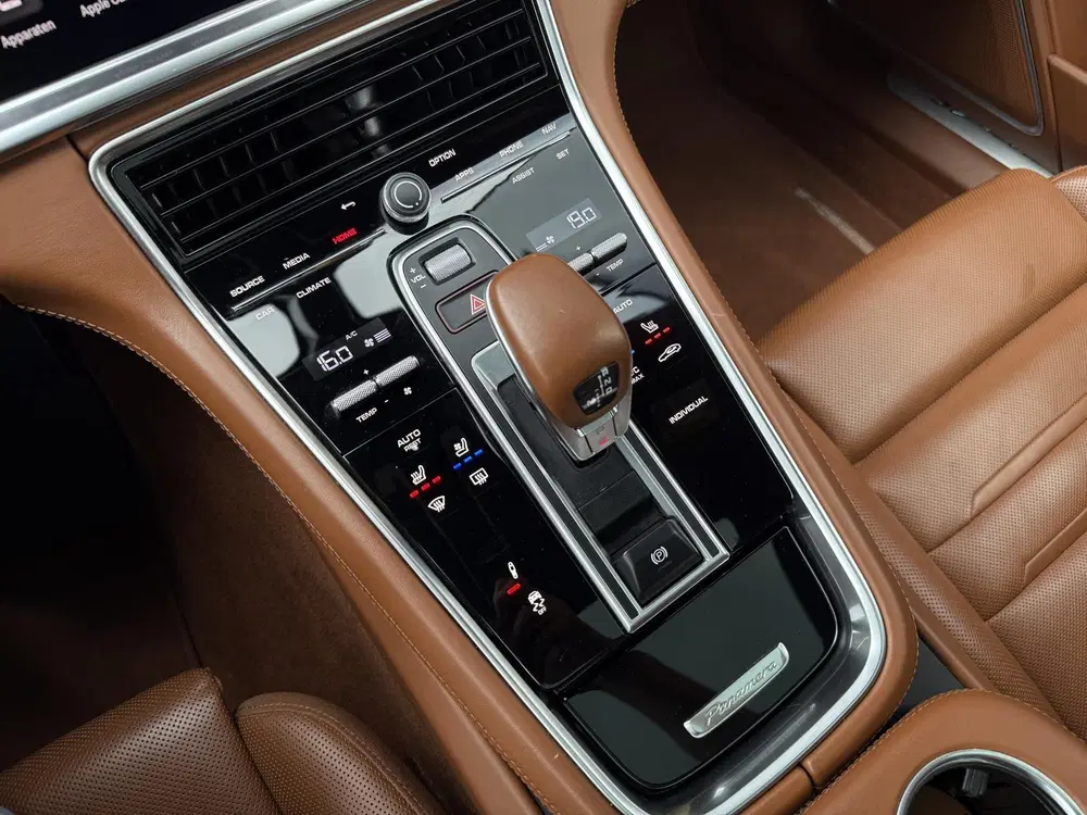 Porsche Panamera 2.9 4S E-Hybrid SPORTUITLAAT uit 2021, foto 6