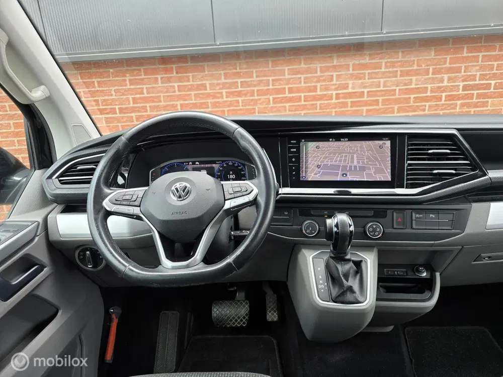 Volkswagen Transporter 2.0 TDI L2H1 30 DC Bulli uit 2020, foto 12
