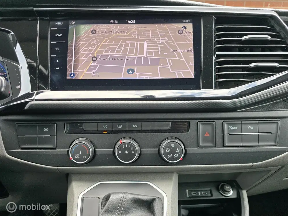 Volkswagen Transporter 2.0 TDI L2H1 30 DC Bulli uit 2020, foto 17