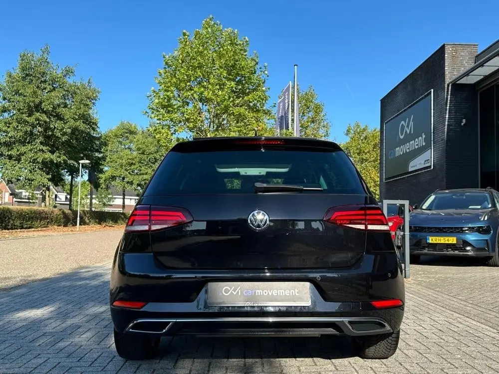 Volkswagen Golf 1.5 TSI Highline Aut. I Pano I Navi I Stoelv uit 2019, foto 12
