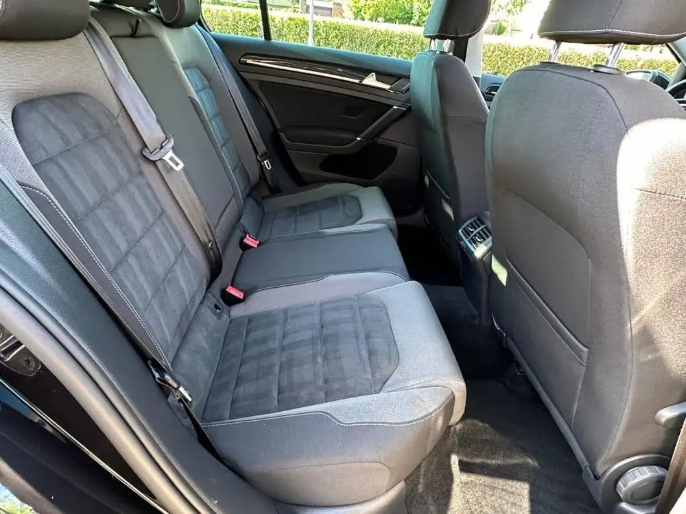 Volkswagen Golf 1.5 TSI Highline Aut. I Pano I Navi I Stoelv uit 2019, foto 17