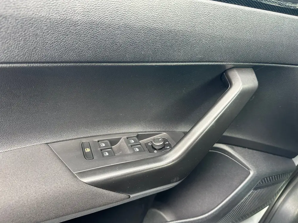 Volkswagen Polo 1.0 TSI Life Business uit 2022, foto 17